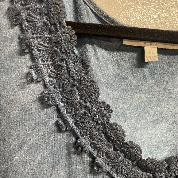 Tunic Dress with Lace - Picture 2 of 2